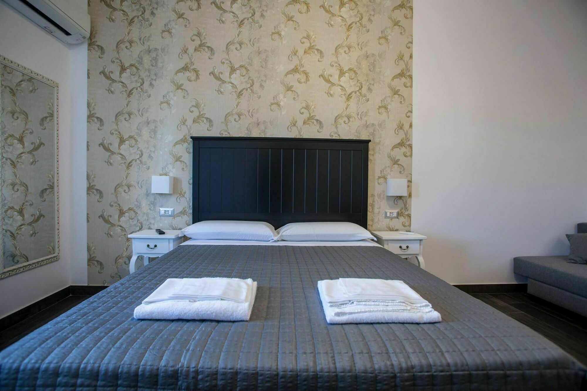 B&B Civico 41 Салерно Екстериор снимка